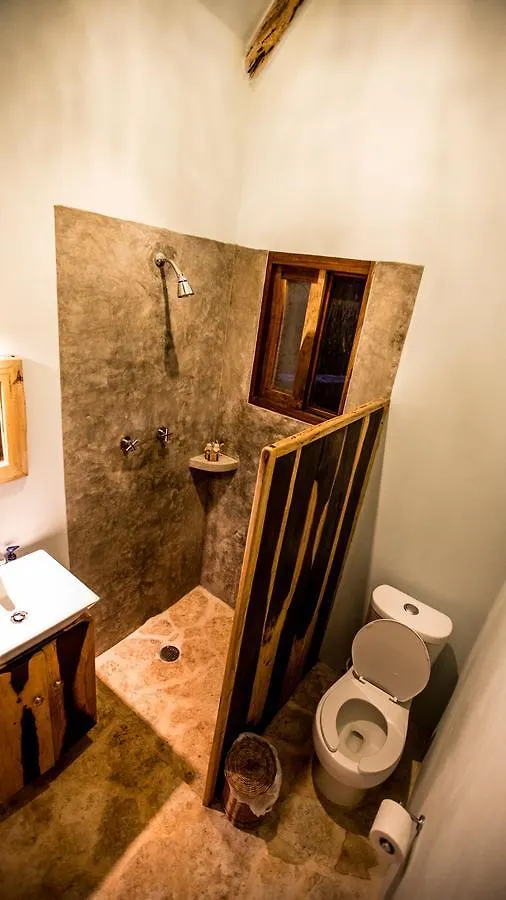 Escarabajo Rojo Bed & Breakfast Tulum 2*,